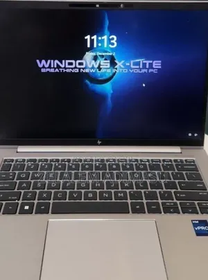 New Laptop HP ZBook Firefly 16 G10 16GB Intel Core i7 SSD 512GB