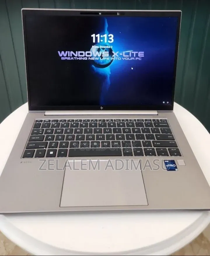 New Laptop HP ZBook Firefly 16 G10 16GB Intel Core i7 SSD 512GB