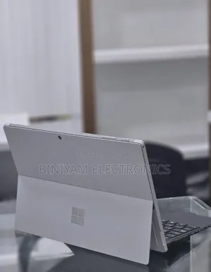 New Laptop Microsoft Surface 3 8GB Intel Core i7 SSD 256GB
