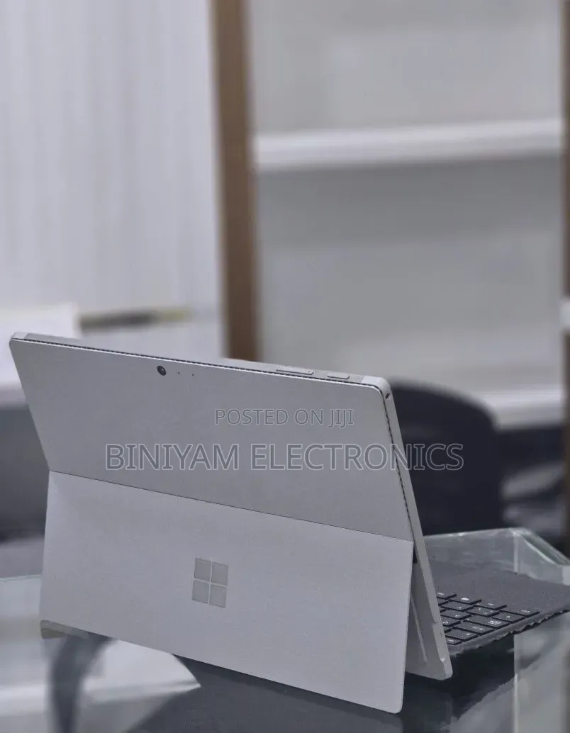New Laptop Microsoft Surface 3 8GB Intel Core i7 SSD 256GB