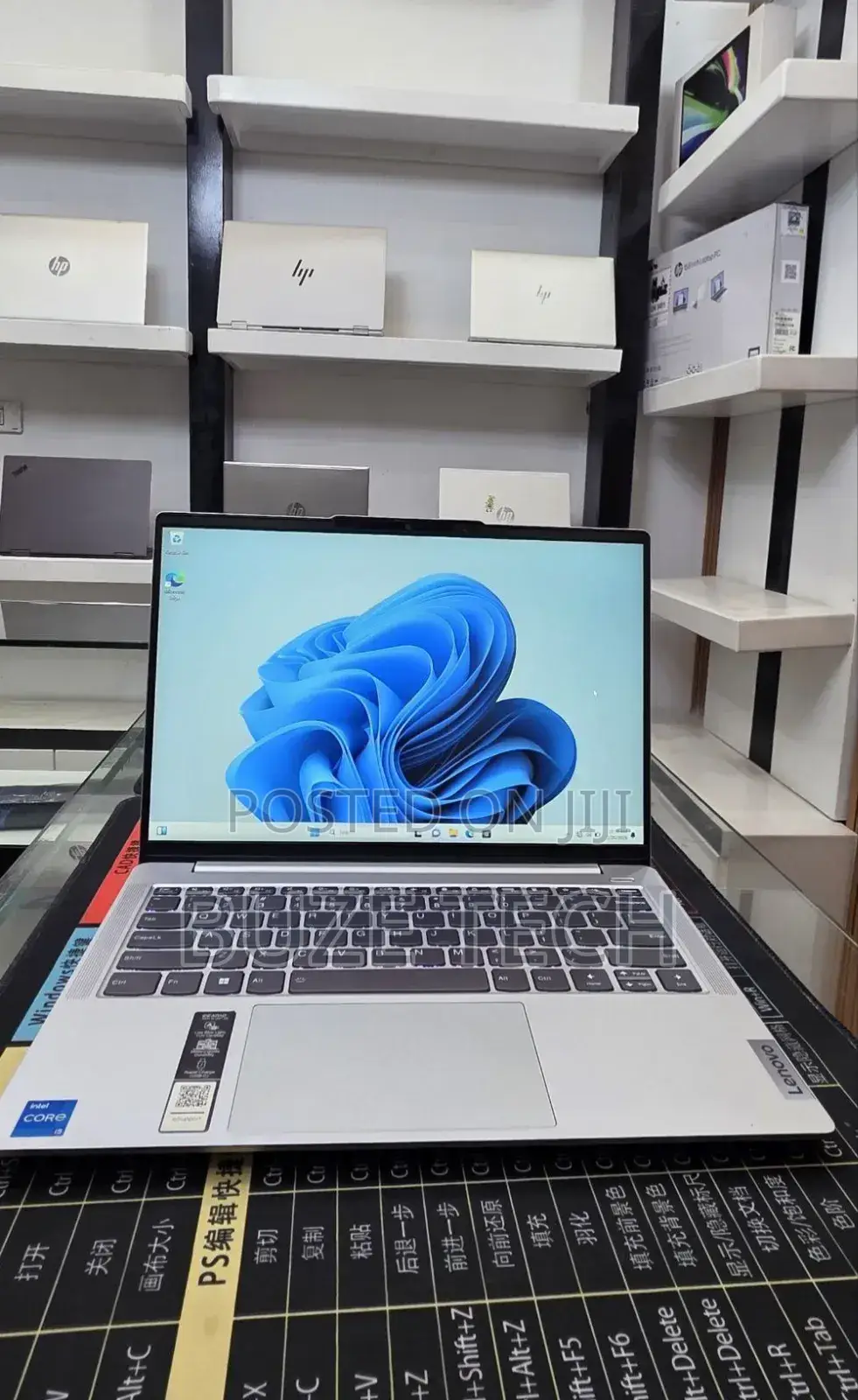 New Laptop Lenovo 16GB Intel Core i5 SSD 512GB