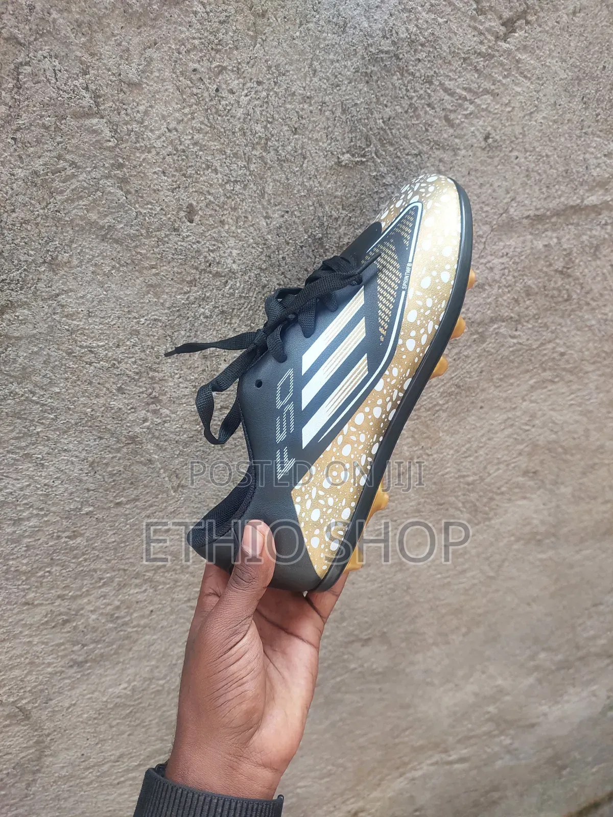 Kids Football Shoes,ታኬታ