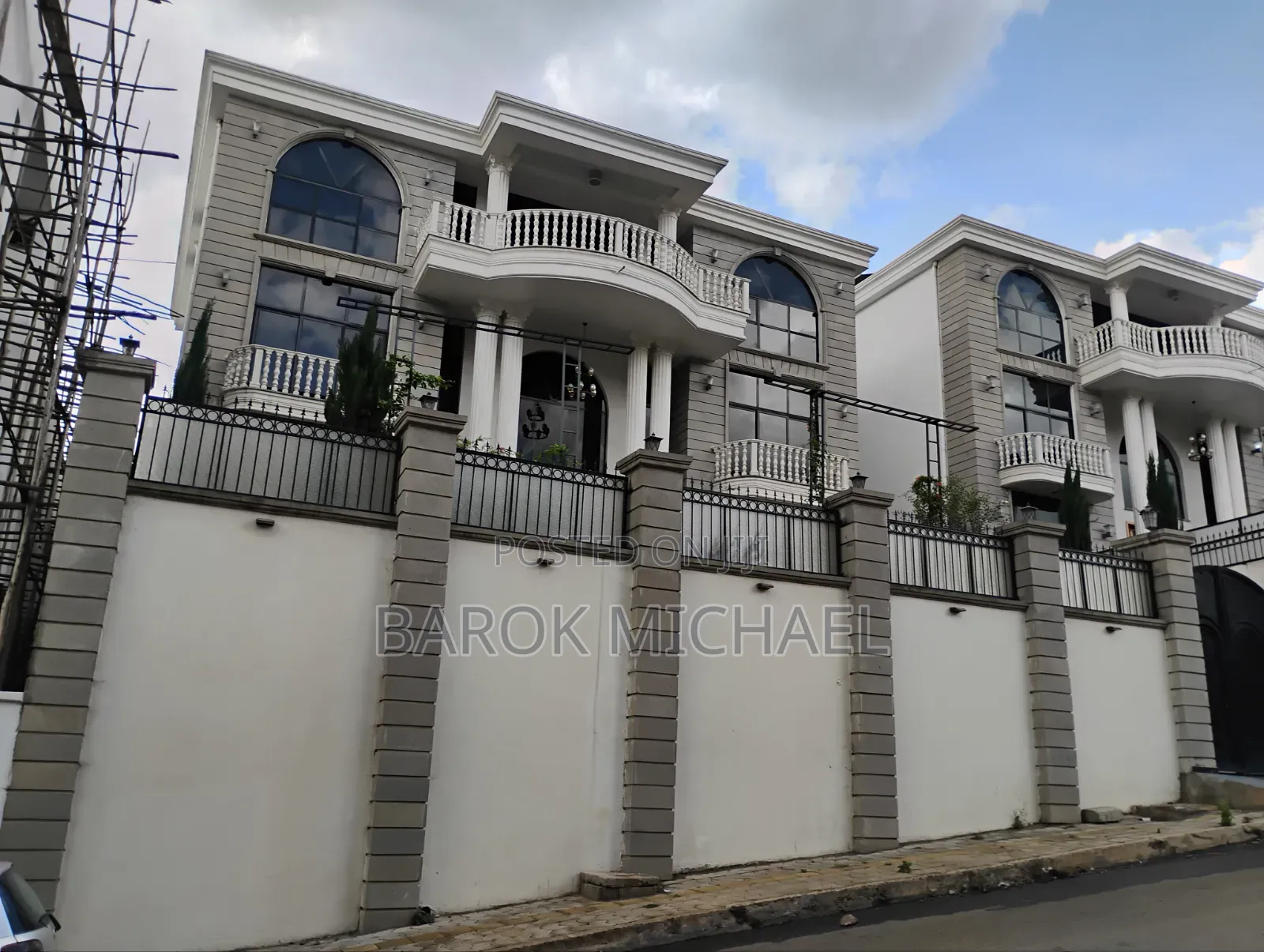 7bdrm Mansion in Bole for sale