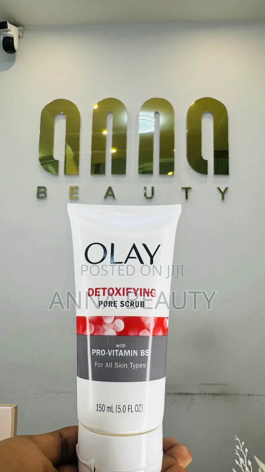 Olay Detoxifying Scrub With Vitamin B5