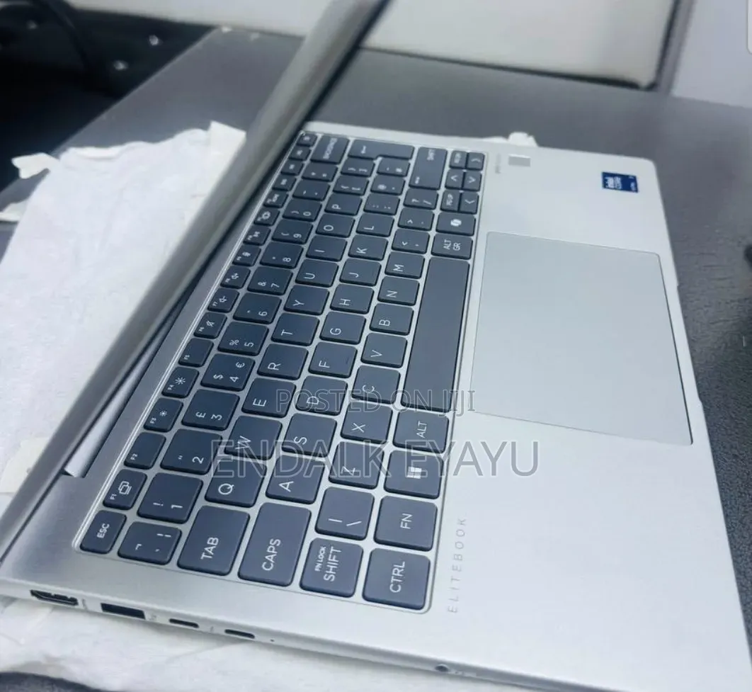 New Laptop HP EliteBook 640 G11 16GB Intel Core Ultra 7 SSD 512GB