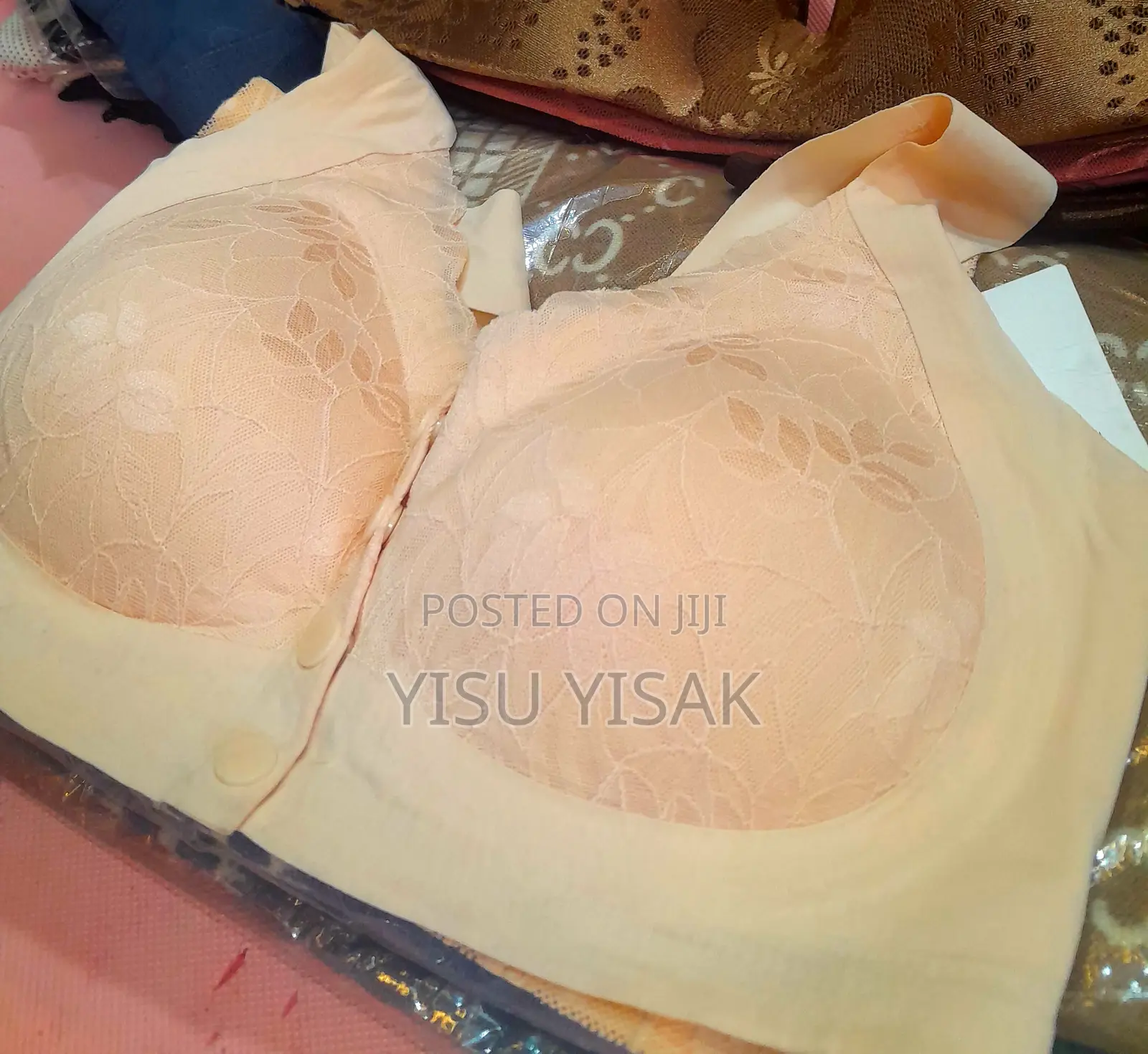 Elegant Front-Button Wireless Lace Bra