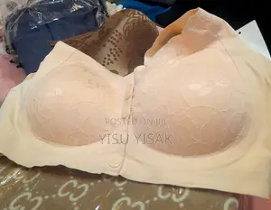 Elegant Front-Button Wireless Lace Bra