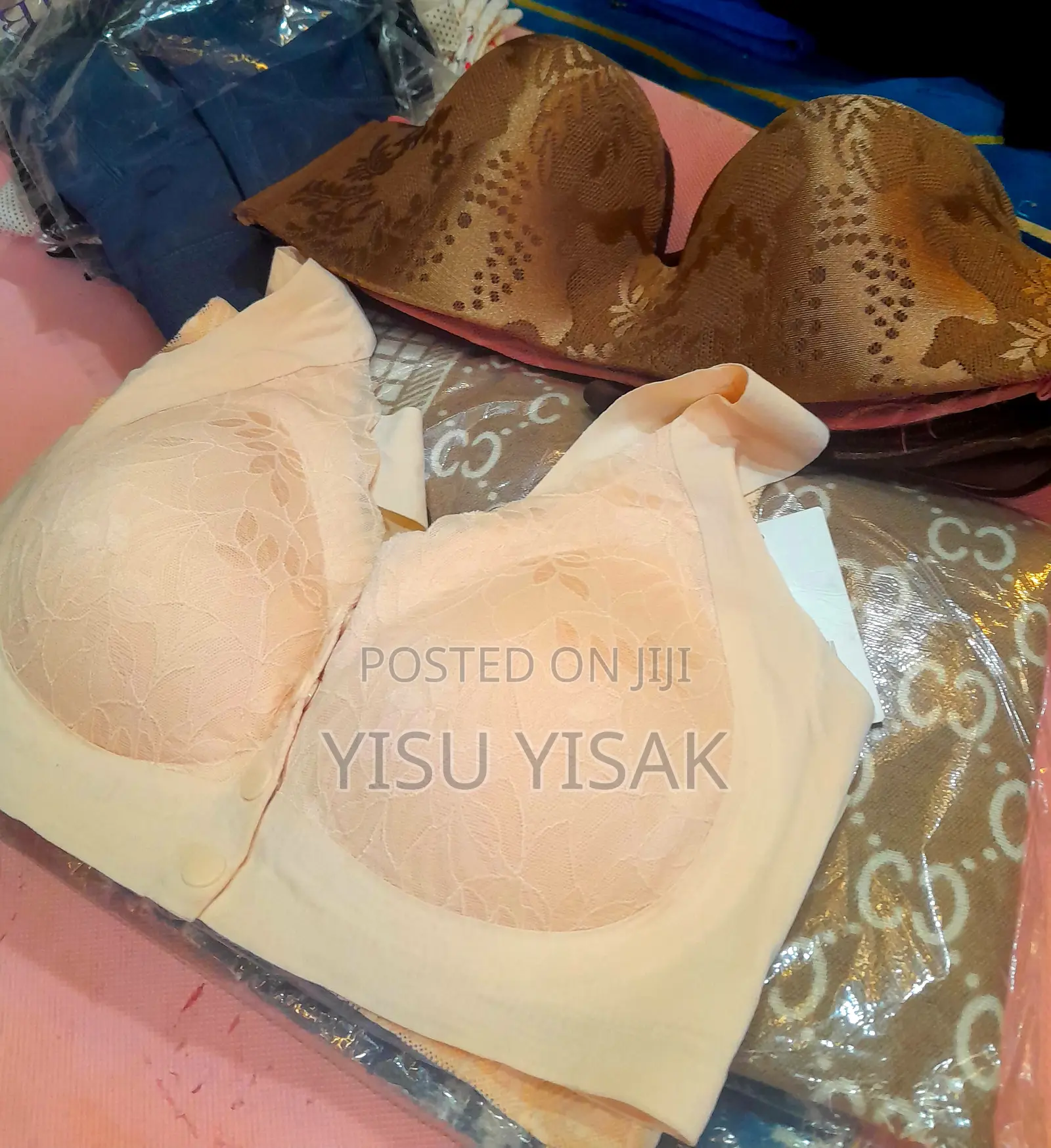 Elegant Front-Button Wireless Lace Bra