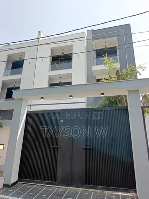 7bdrm House in Addis Ababa, Bole for sale