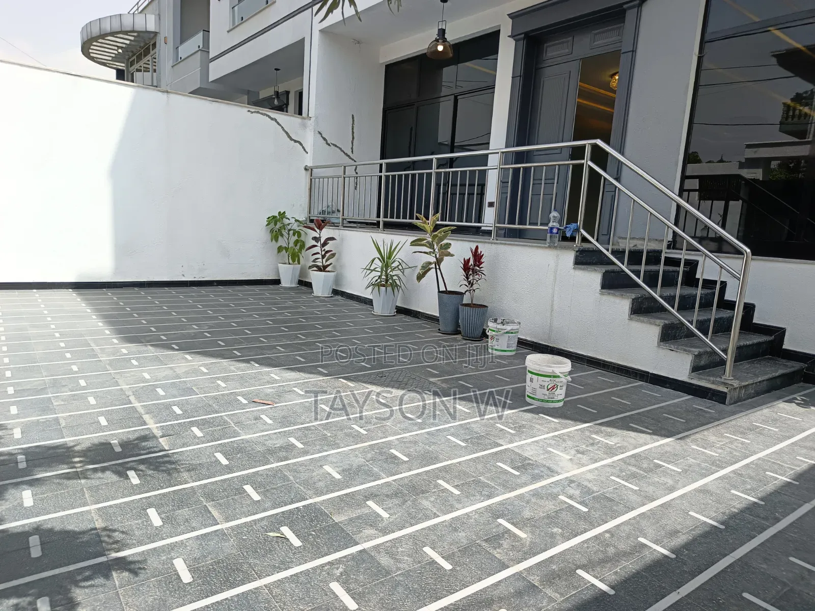 7bdrm House in Addis Ababa, Bole for sale