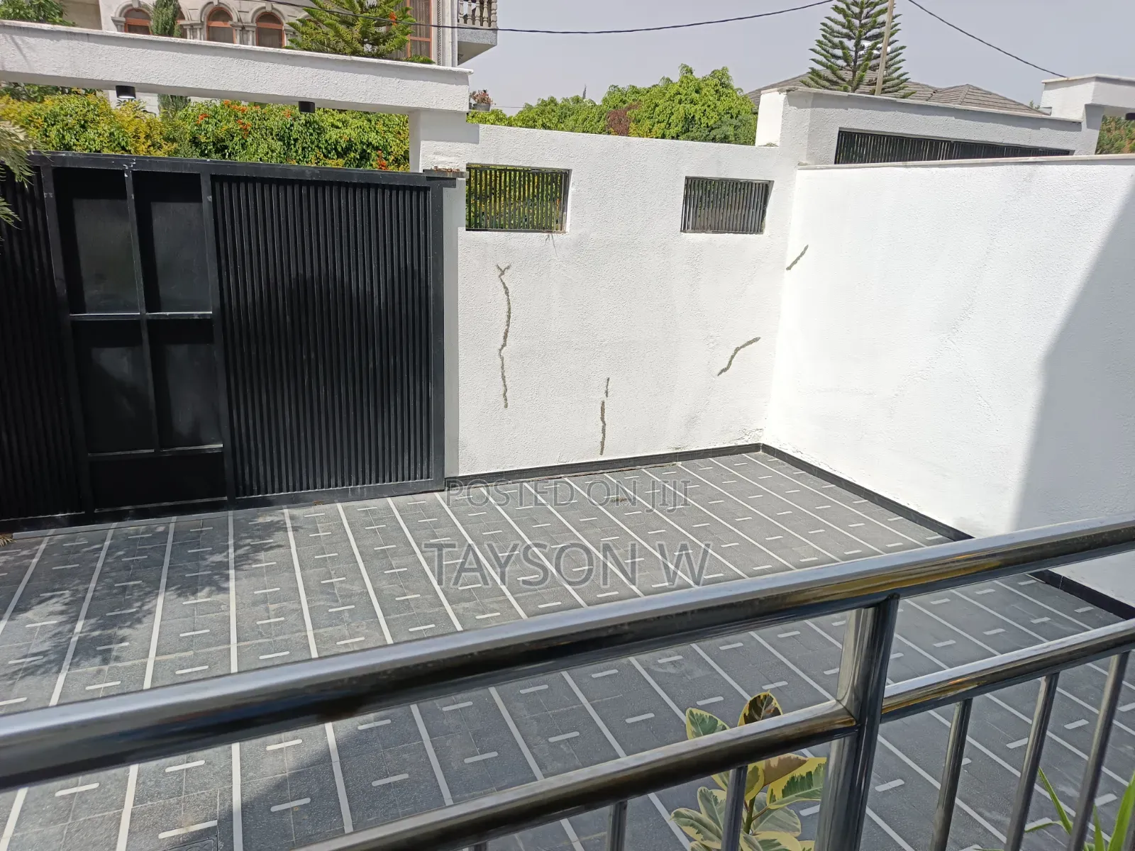 7bdrm House in Addis Ababa, Bole for sale