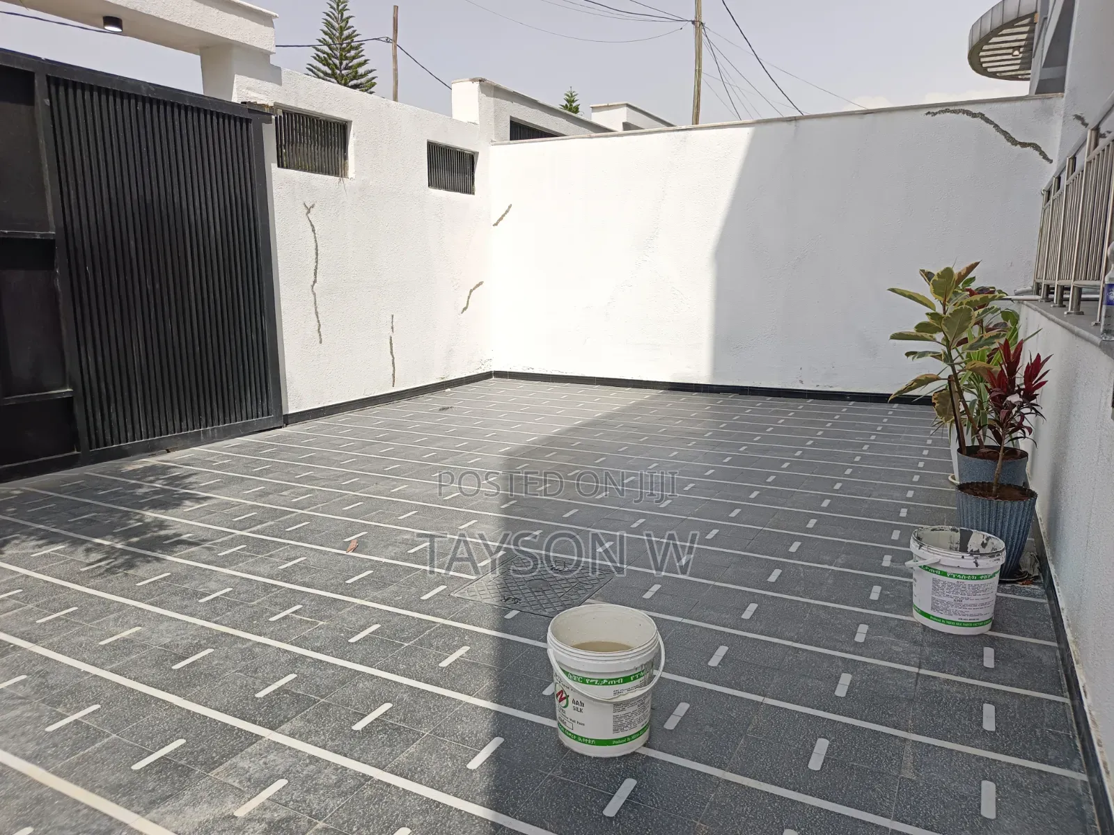7bdrm House in Addis Ababa, Bole for sale