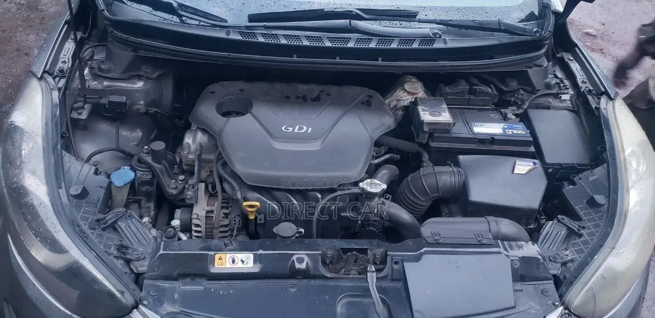 Hyundai Avante 2013 Silver
