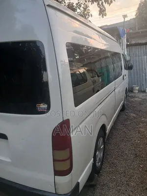 Toyota HiAce 2020 White