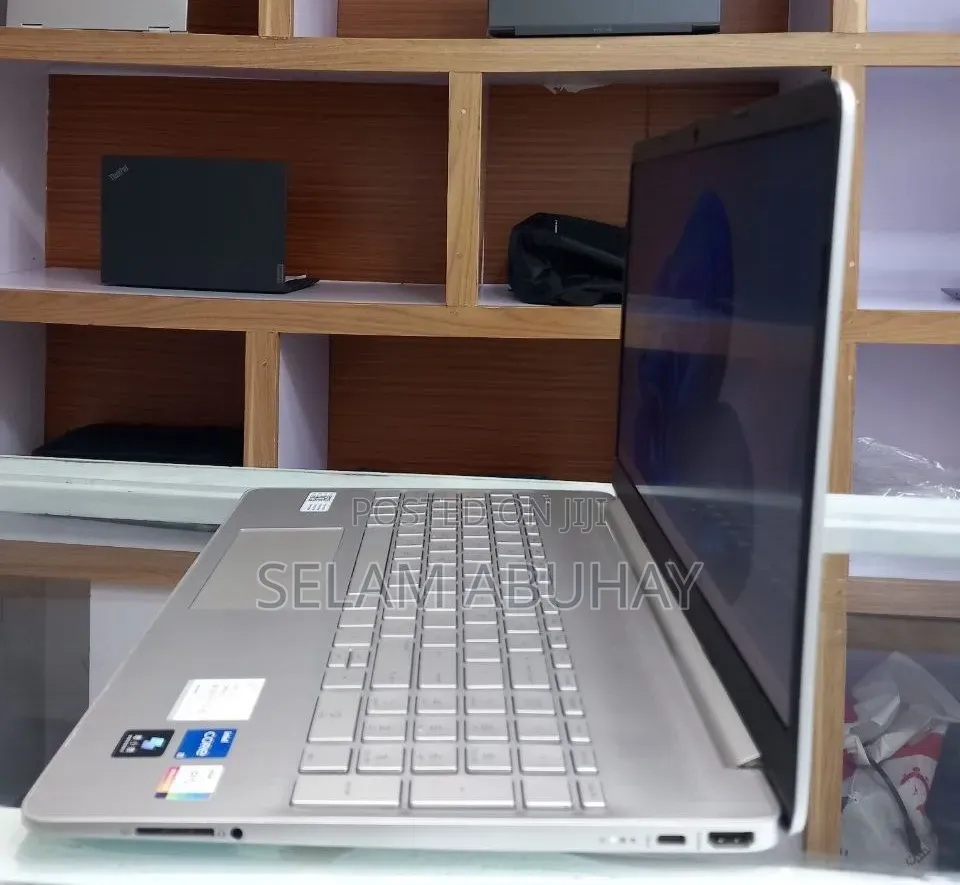 New Laptop HP Stream Notebook 8GB Intel Core i5 SSD 512GB