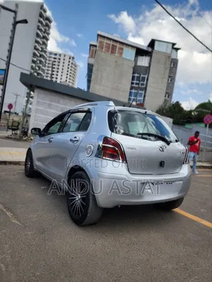 Toyota Yaris 2009 Silver