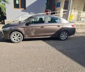 Peugeot 301 2016 Brown