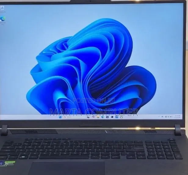 New Laptop Asus ROG Strix G17 16GB Intel Core i9 SSD 1T