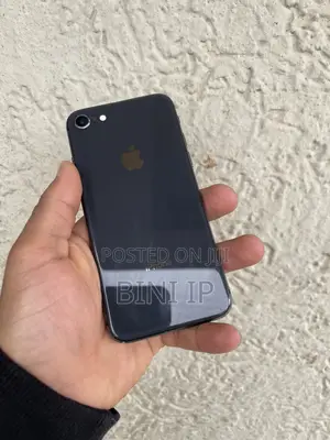 New Apple iPhone 8 64 GB Black