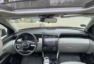 Hyundai Tucson 2022 Red
