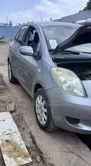 Toyota Yaris 2007 Silver