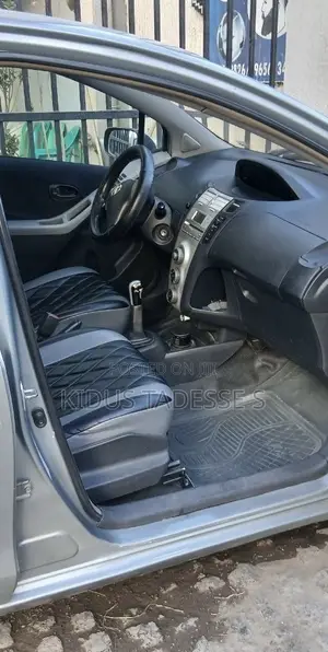 Toyota Yaris 2007 Silver