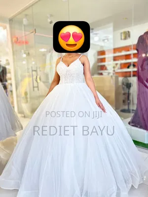 የሚሸጥ የሙሽራ ቀሚስ Used ቬሎ