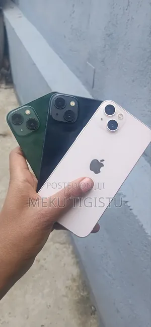 Apple iPhone 13 128 GB Green