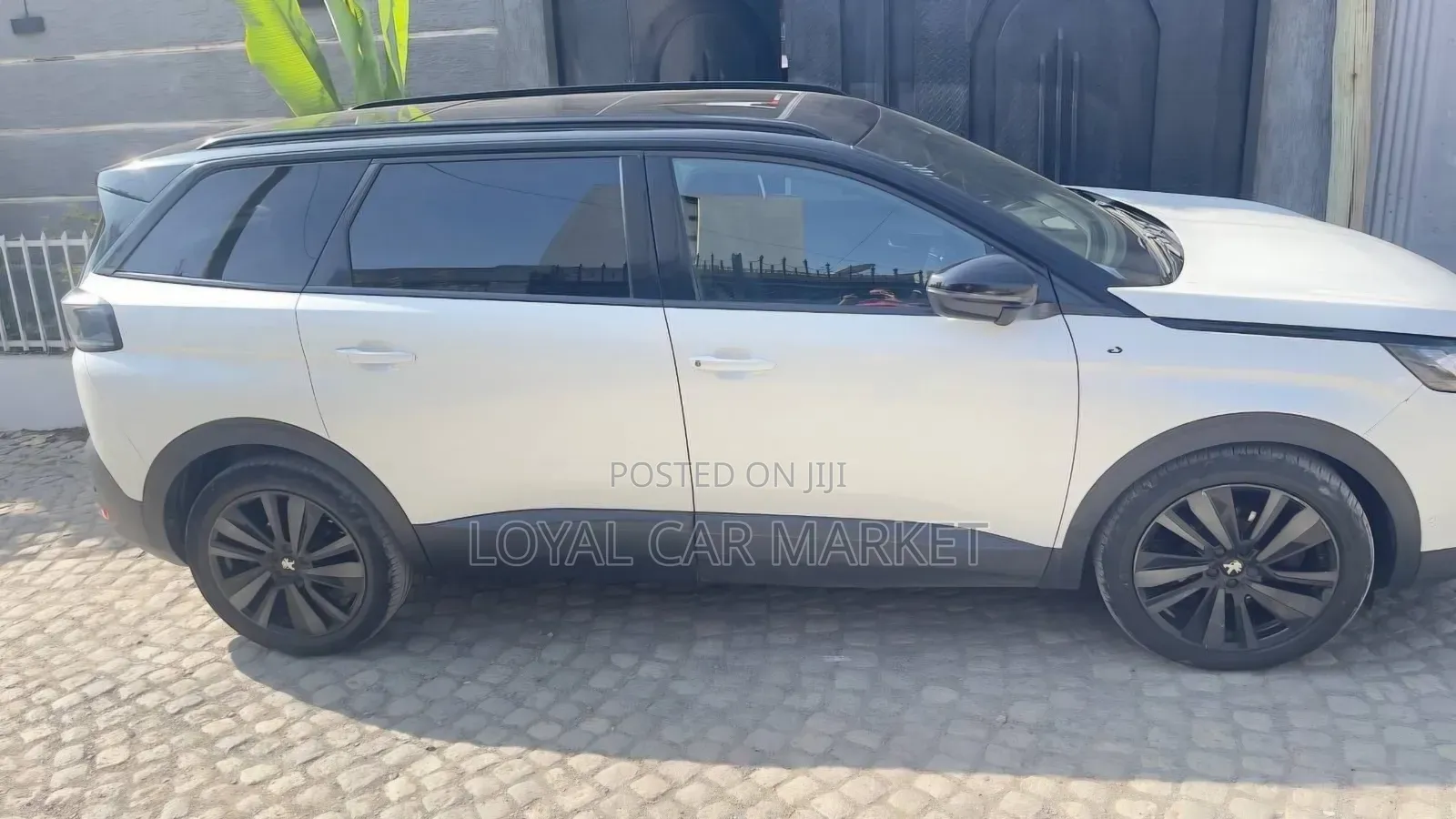 Peugeot 5008 2022 White