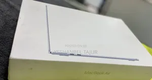New Laptop Apple MacBook Air 2025 M4 8GB Apple M4 SSD 256GB