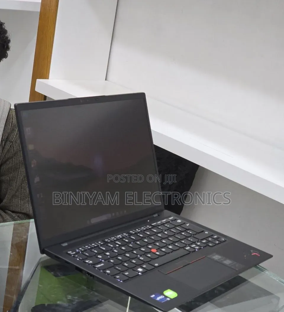 New Laptop Lenovo ThinkPad X1 Carbon 16GB Intel Core i7 SSD 512GB
