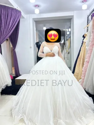 የሚሸጥ በመጠኑ ያገለገለ የሙሽራ ቀሚስ Used በጥሩ ሁኔታ ላይ ያለ