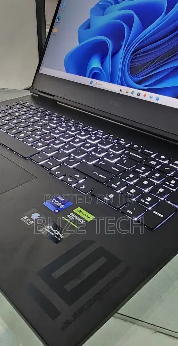New Laptop HP Omen 16 16GB Intel Core i9 SSD 1T