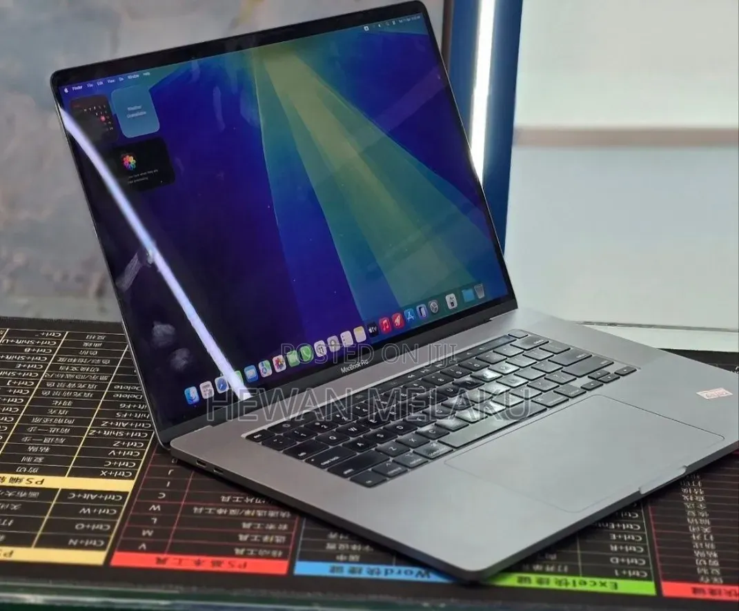 New Laptop Apple MacBook Pro 2019 16GB Intel Core i9 SSD 2T