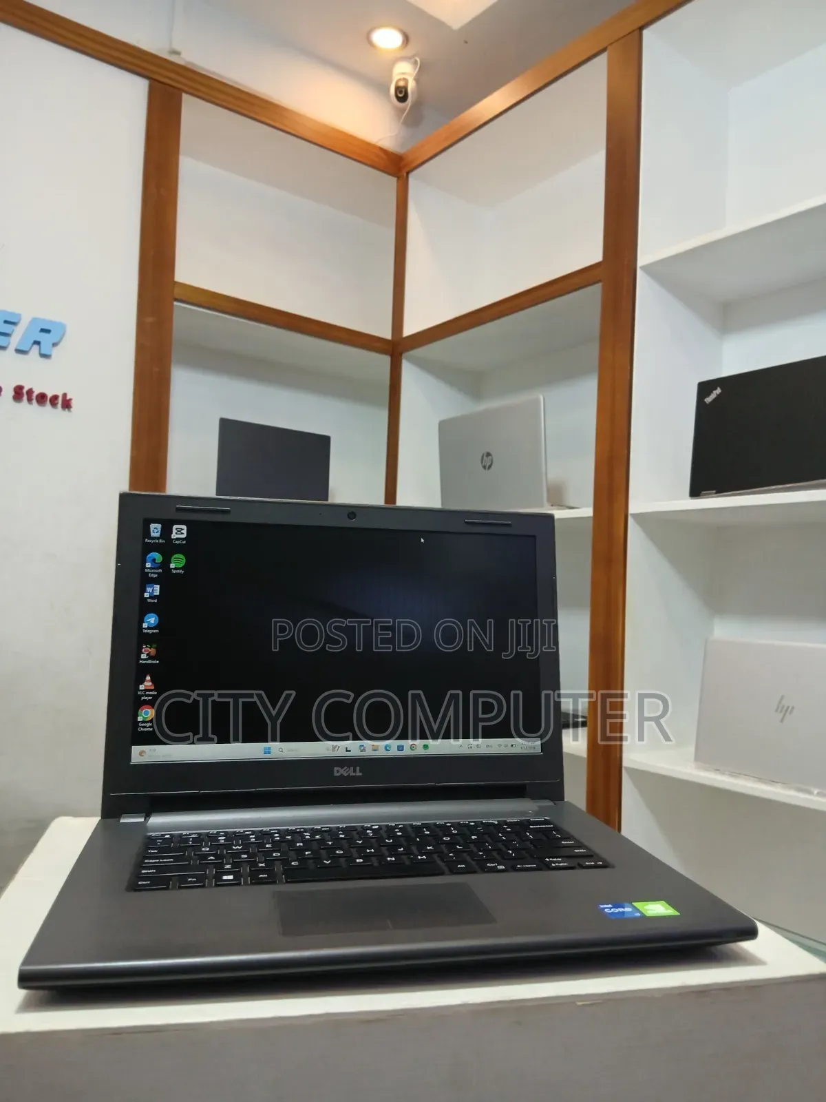 New Laptop Dell Vostro 3446 8GB Intel Core i5 SSD 512GB