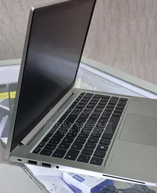 New Laptop HP EliteBook 835 G7 16GB AMD Ryzen 5 SSD 512GB