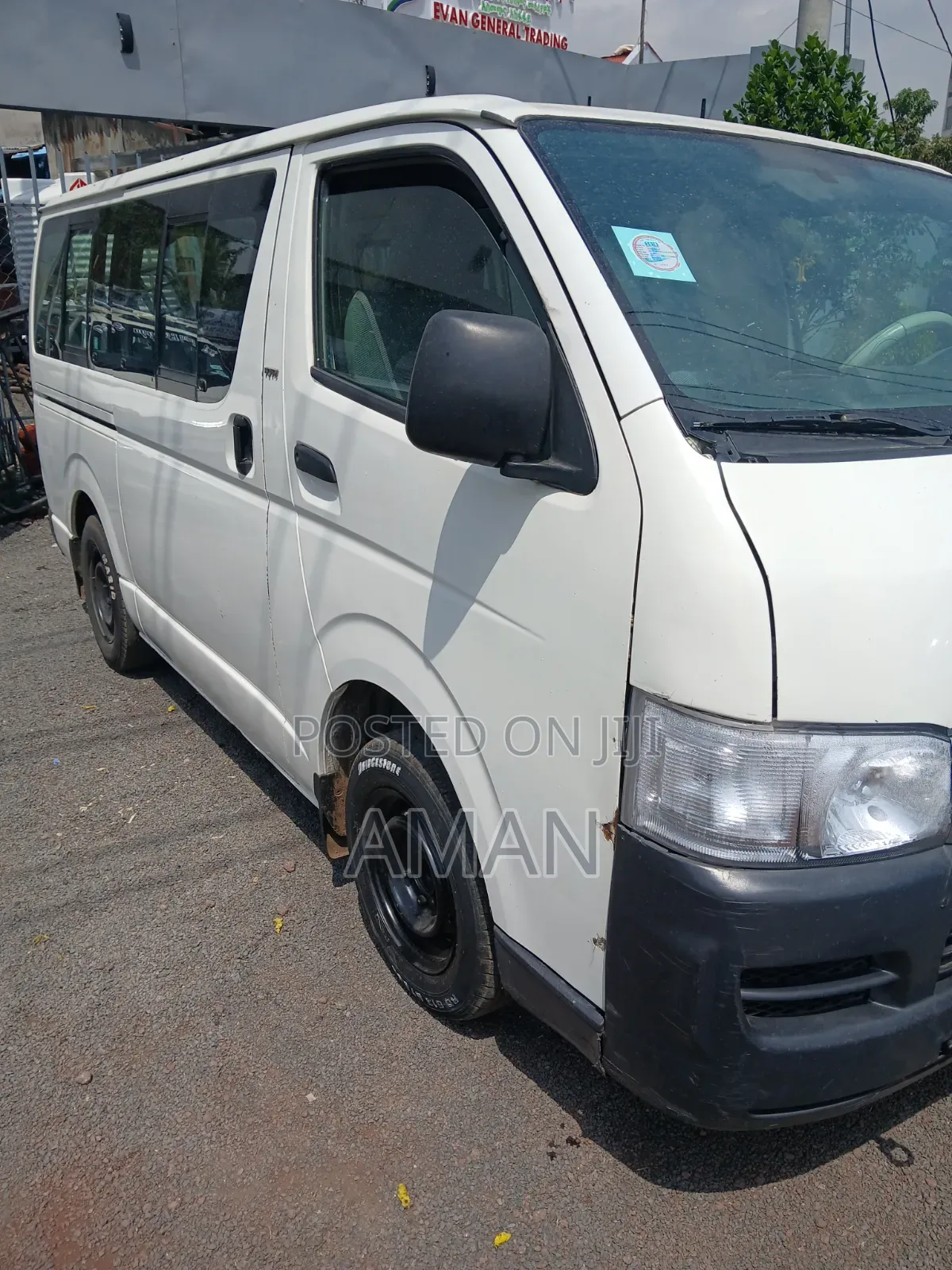 Toyota HiAce 2008 White
