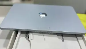 New Laptop Apple MacBook Air 2025 M4 8GB Apple M4 SSD 256GB
