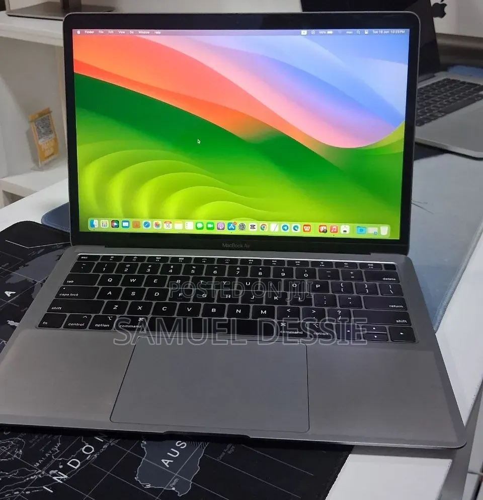 New Laptop Apple MacBook Air 2019 8GB Intel Core i5 SSD 128GB