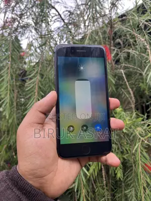 Apple iPhone 8 128 GB Black