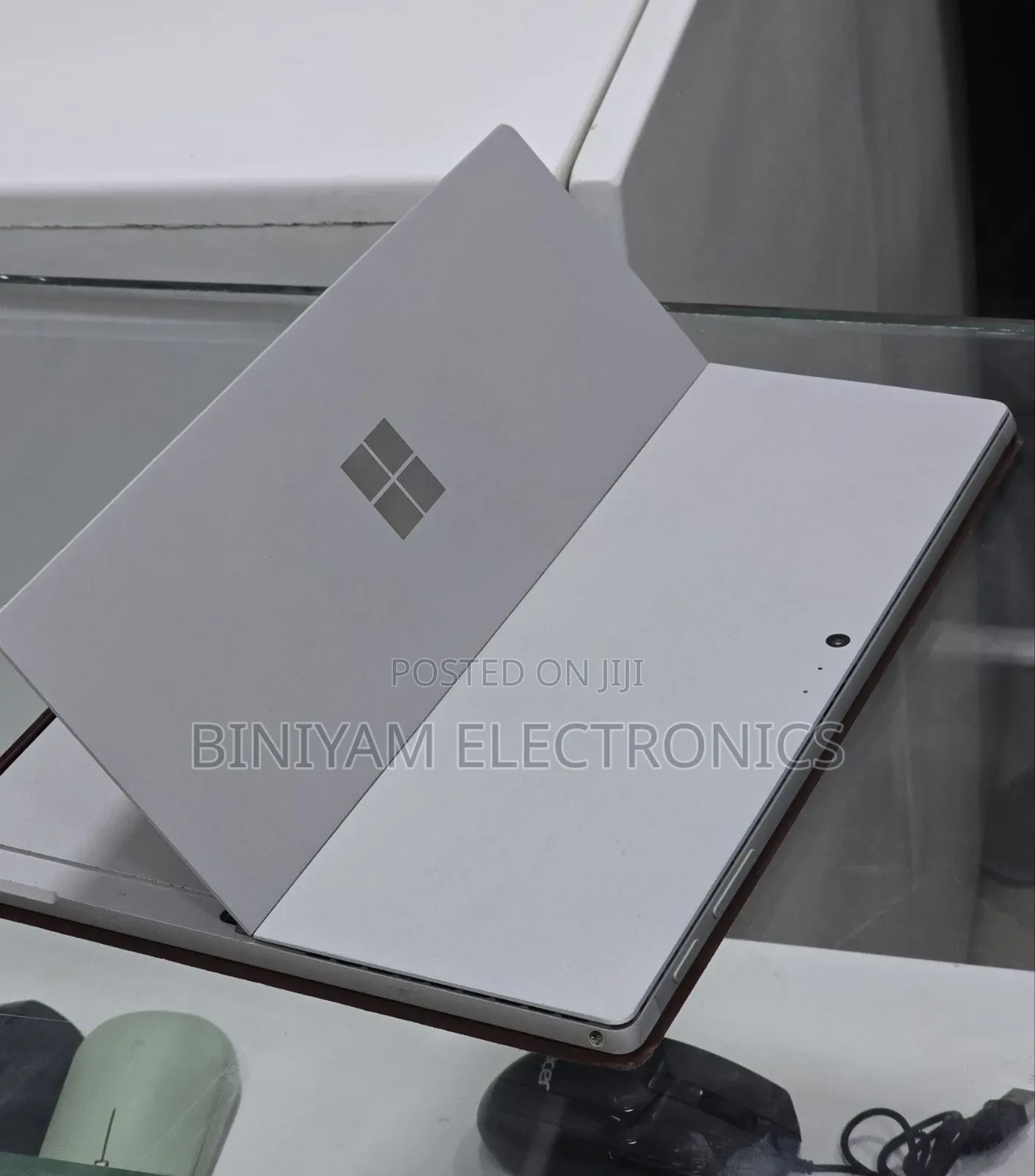 New Laptop Microsoft Surface Pro 6 8GB Intel Core i5 SSD 128GB