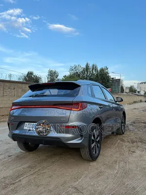 BYD E2 43 kWh 94 hp FWD 2025 Silver