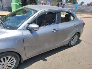 Suzuki Dzire 2022 Silver