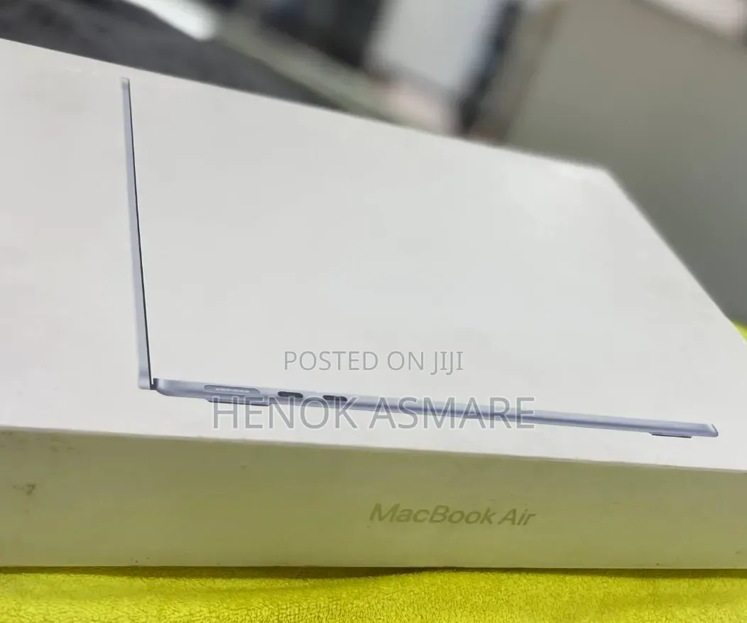 New Laptop Apple MacBook Air 2025 M4 8GB Apple M4 SSD 256GB