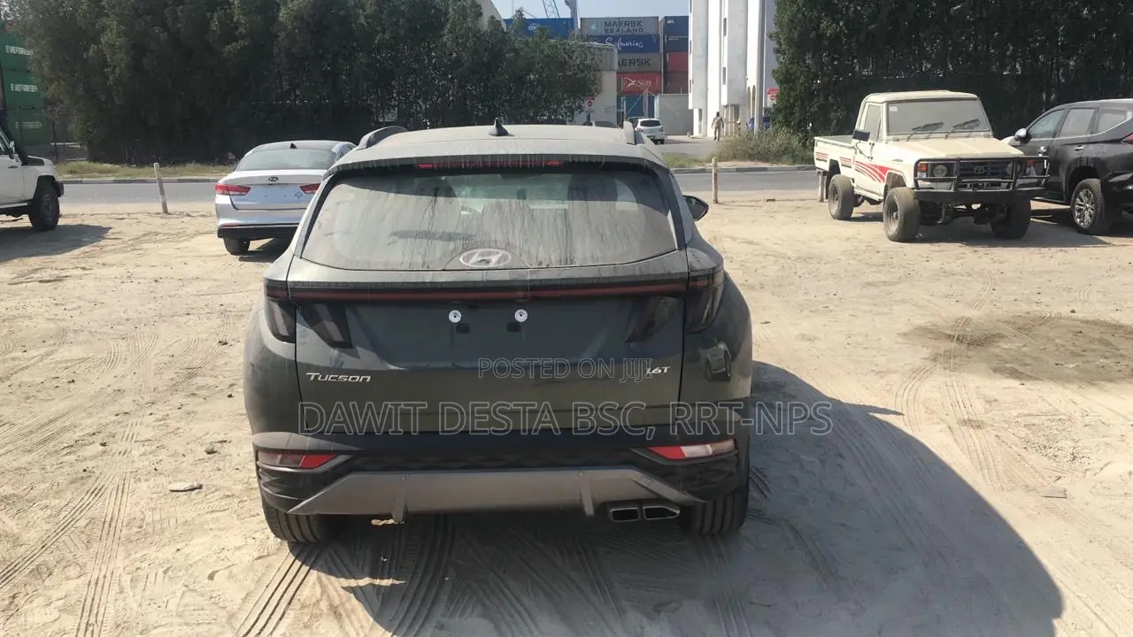 Hyundai Tucson 2022 Green
