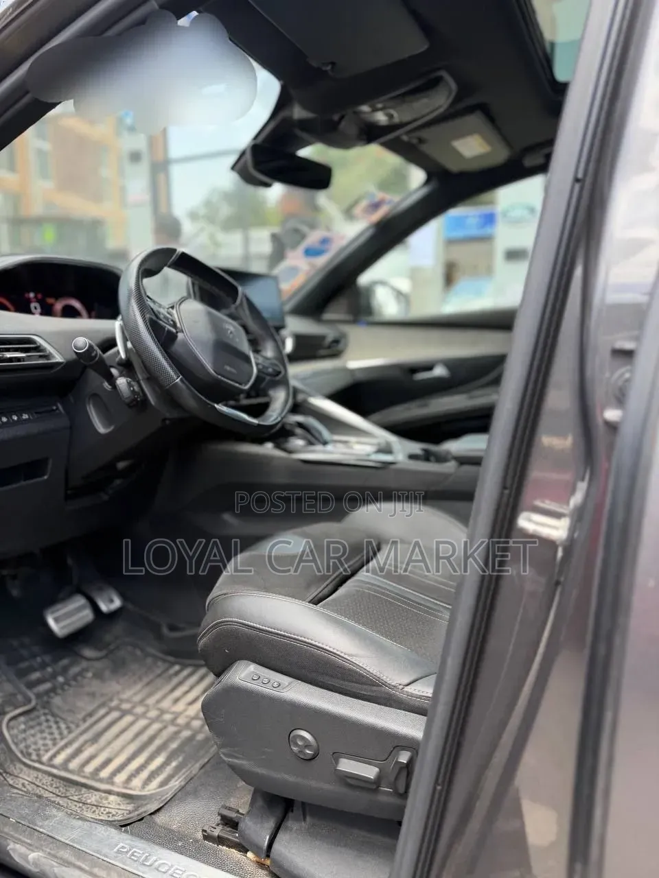 Peugeot 5008 2022 Gray
