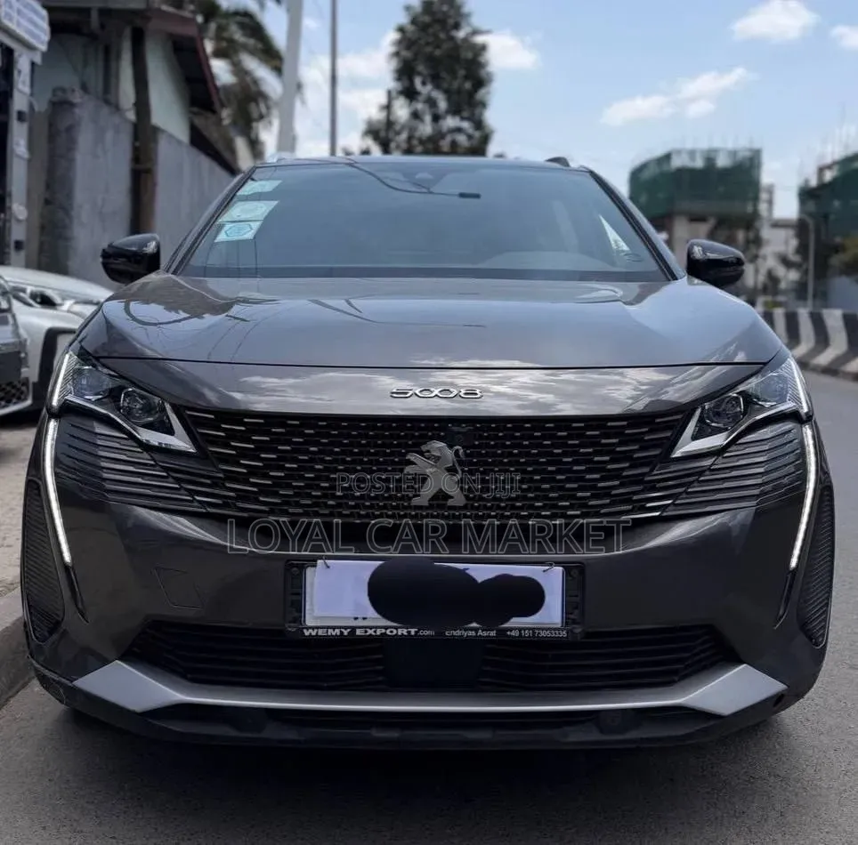 Peugeot 5008 2022 Gray
