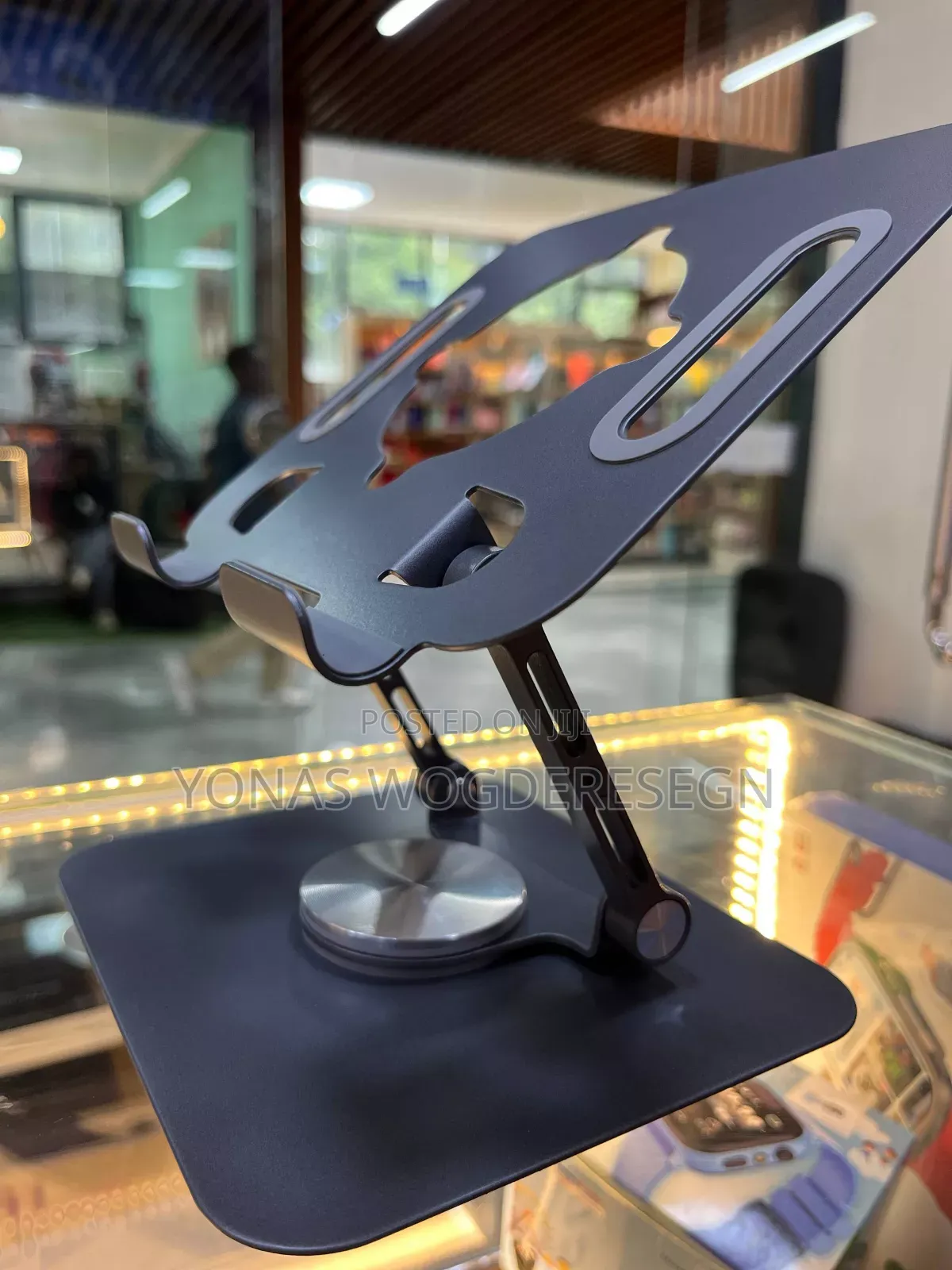 Carbon Steel Tablet Stand