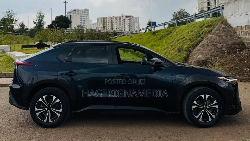 Toyota bZ4X 2024 Black