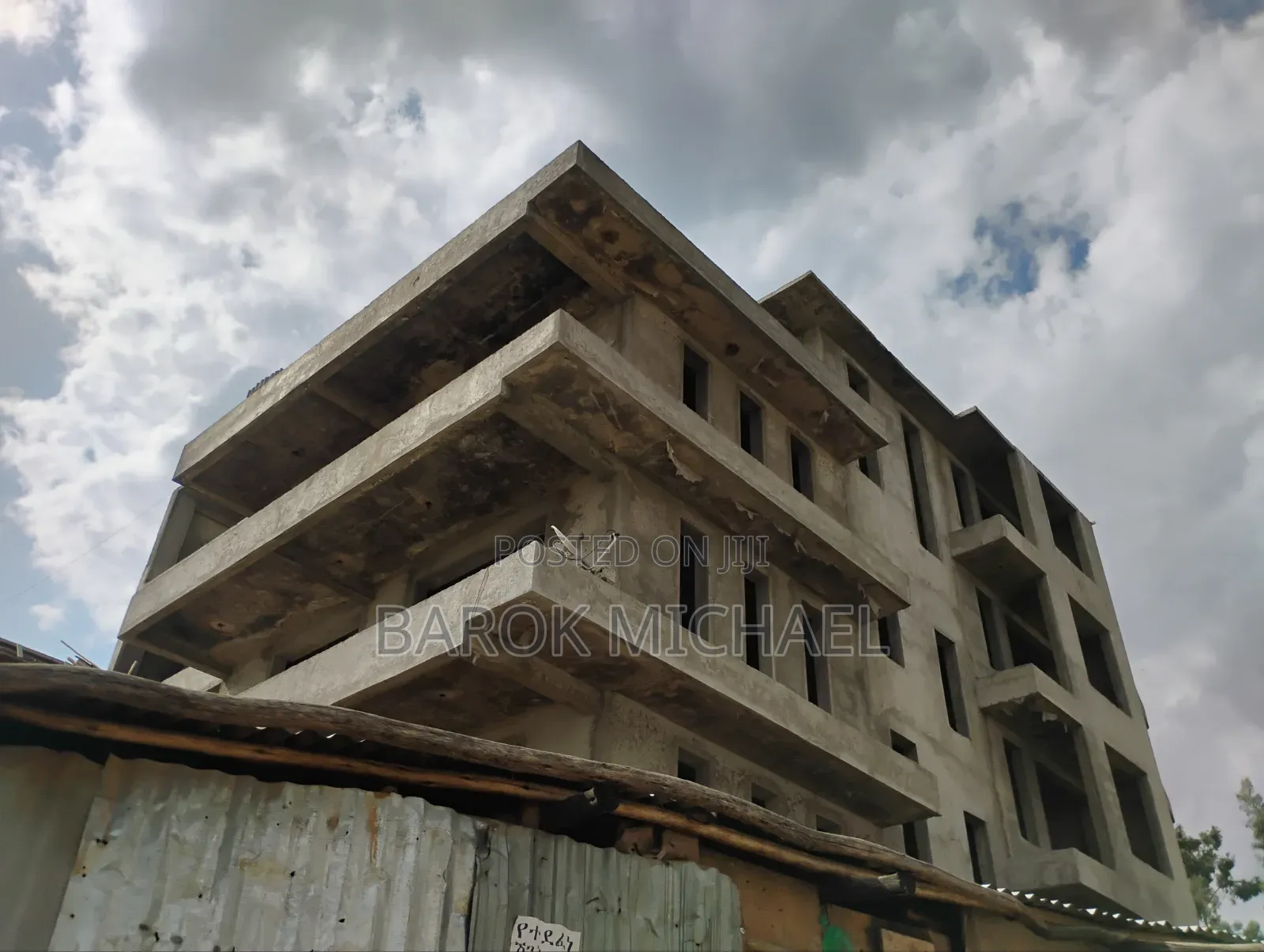 8bdrm House In Bole For Sale